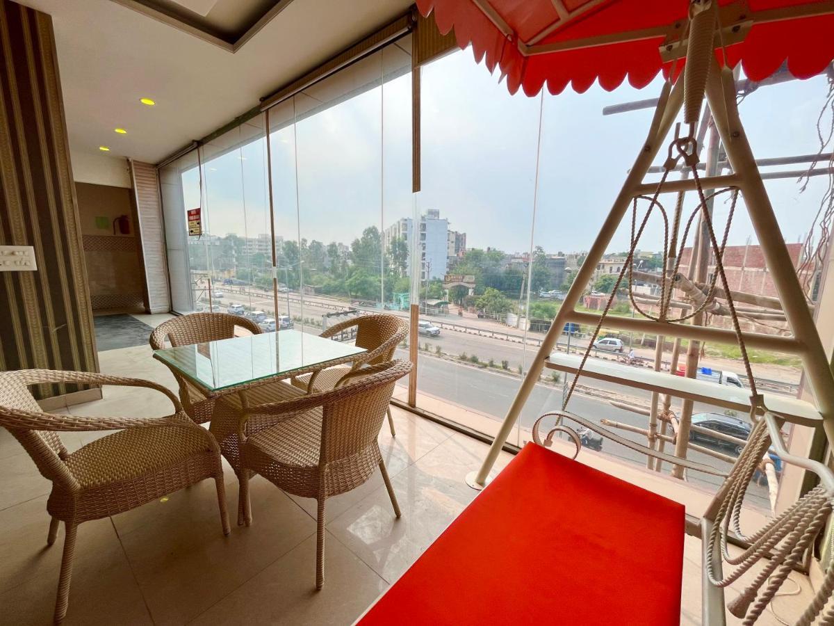 Hotel Pearl Grand, Zirakpur - Top Rated & Most Awarded Property In Tricity Chandigarh Exterior photo